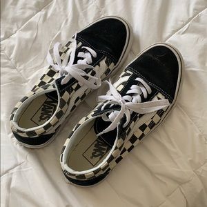 Vans old skool low checkered. women’s size 7.5